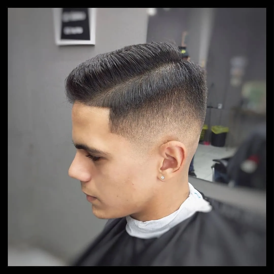Corte finalizado, visto de perfil